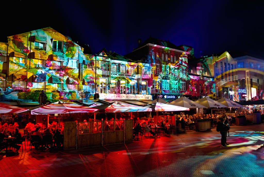 eindhoven kunst art china light licht festival lichtshow show festiviteit glow evenement event chinees chinese verlichting draak dragon lichtfestival